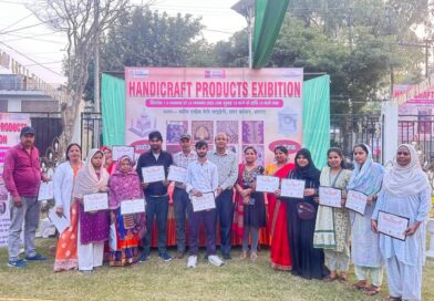 *आगरावासियों के साथ विदेशियों ने भी हस्तशिल्प प्रदर्शनी में दिखाई रुचि*