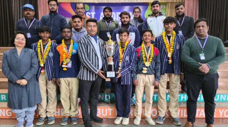 सेंट एंड्रूज स्कूल के राष्ट्र स्तरीय लगोरी उपविजेताओं का सम्मान
