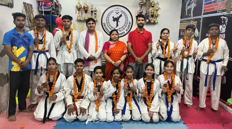 यूनिवर्सल ताइक्वांडो स्पोर्ट्स अकादमी के खिलाड़ियों ने राष्ट्रीय ताइक्वांडो प्रतियोगिता में जीते पदक